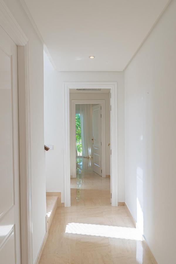 Apartament Luxurious Penthouse In Ventura Del Mar Puerto Banus Marbella Zewnętrze zdjęcie